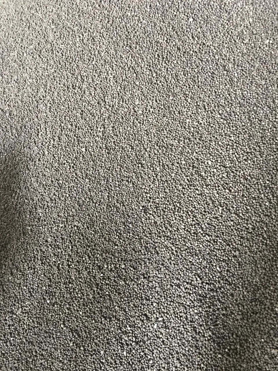 Agrosin granül gübre yakın çekim, homojen tane yapısı